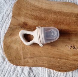 Fruit Feeder Pacifier - Beige Dotted