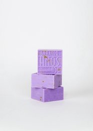 Lavender-scented soap bars, 125g each, in a purple packaging with the text "Lavender Oats" displayed.