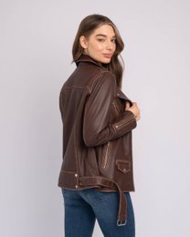 Berlin │ Übergroße Lederbikerjacke
