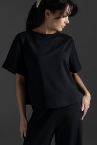 Lounge by Luin T-Shirt, Black