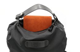 Tia Medium Pouch Zwart