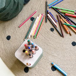Portapenne in legno per bambini "cubo creativo"