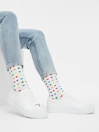 Colorful patterned socks with hearts design, available in sizes 36/40 and 41/46.