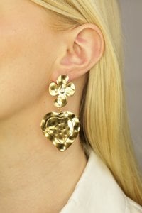 Earrings flower and heart