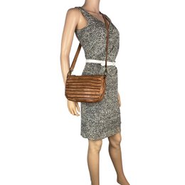 Borsa A Spalla Da Donna Realizzata In Pelle Lavata In 4 Colori