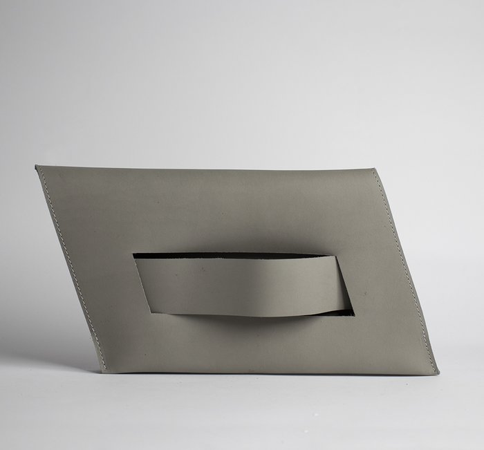 #18 grey