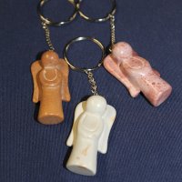 107 Key ring Standing Angel natural - soapstone