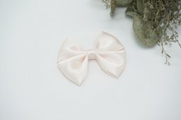 Satin regular bow