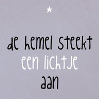 Der Himmel beleuchtet ein Licht