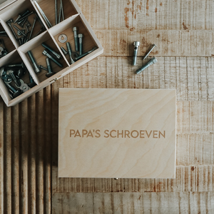 Papas Schraubenkasten aus Holz