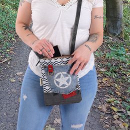 Bolso bandolera pequeño de mujer Sunsa sostenible. Bolso de hombro vegano hecho de lona y jeans reciclados. Bolso estilo retro vintage. Bolso bandolera para mujer.