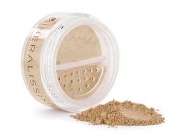 Mineral foundation in Merbau shade, a natural-looking powder makeup for the face.