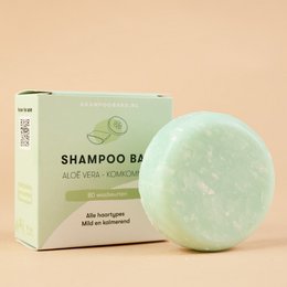 Shampoo bar with aloe vera and cucumber. Gentle cleansing for all hair types. Moisturizing and nourishing formula.