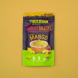 Freeze-dried mango snacks, 25g. Bright yellow mango pieces, crunchy texture, sweet and tangy flavor. Suitable for single servings or snacking.