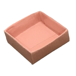  Peach-colored square box, 7x7cm in size, suitable for party table decoration.