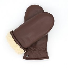  Warm, cozy leather gloves with a soft, plush lining. Available in a variety of colors including blue, brown, black, navy, and dark brown. Designed for comfort and style.