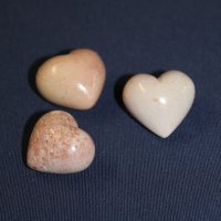 047 Mini heart natural - soapstone