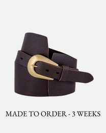 Wide waist belt with horseshoe buckle in black, brown, and cognac colors. Available in sizes XS-100. Features a classic style and durable leather construction.