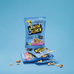 Roasted unsalted cashew nuts in a 125g package. Cashews are a type of single nut with a creamy, buttery texture.