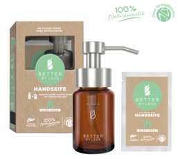 Hand soap set with aloe vera in glass bottle with silver pump head. Natural ingredients.