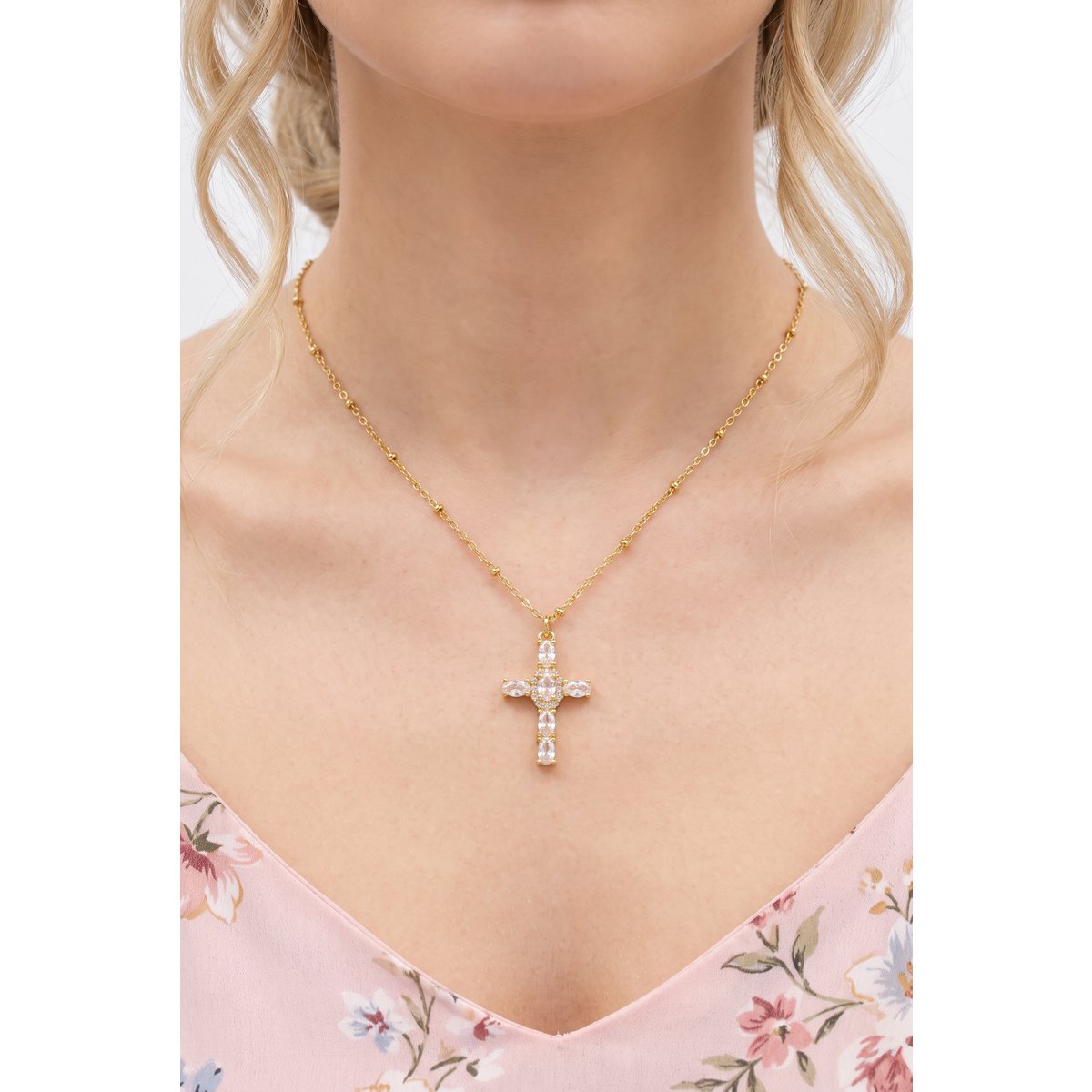 Collier croix à pierre en acier inoxydable