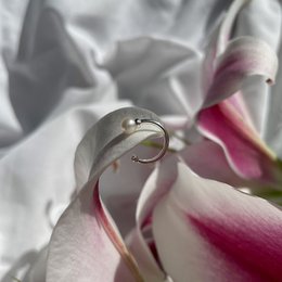 One Pearl Ear Cuff - Silber