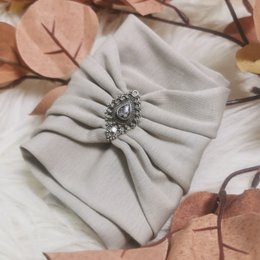 Sara – Spring Love i lys beige