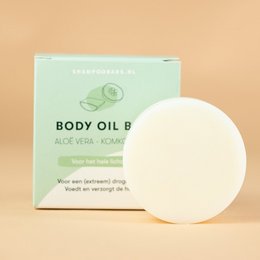 Body oil bar with aloe vera and cucumber. Moisturizing and nourishing for the skin. Solid bar format.