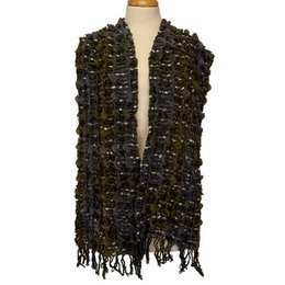  Fashionable women's scarf, 170x23cm, in a green-gray color. Made of a soft, textured material with a unique woven pattern and fringed edges.