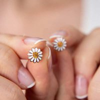 DAISIES STUD EARRINGS