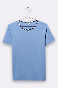 Balthasar t-shirt in lavender blue with striped piping for women