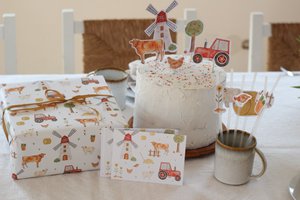 Grote feestset “Boerderij” | Feestdecoratieset kinderverjaardag themafeest taarttopper slingeruitnodigingen inpakpapier | HART en PAPIER