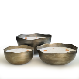 Organic old lead bowls, available in S, M, and L sizes, with a rustic, metallic finish.
