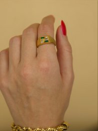 Harpa - Signet Ring for Women