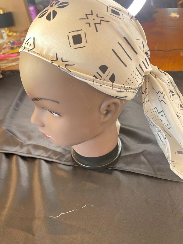 Capa para dormir de satén de Mama Theresa para Afro -Locken - Polka Dot Bogolan Print