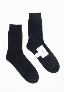 UNI 12 Sock in traditional 4-thread rib in black cashmere