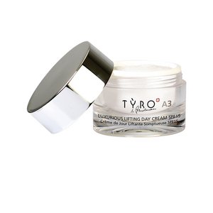 Luxurious Lifting Day Cream SPF 15