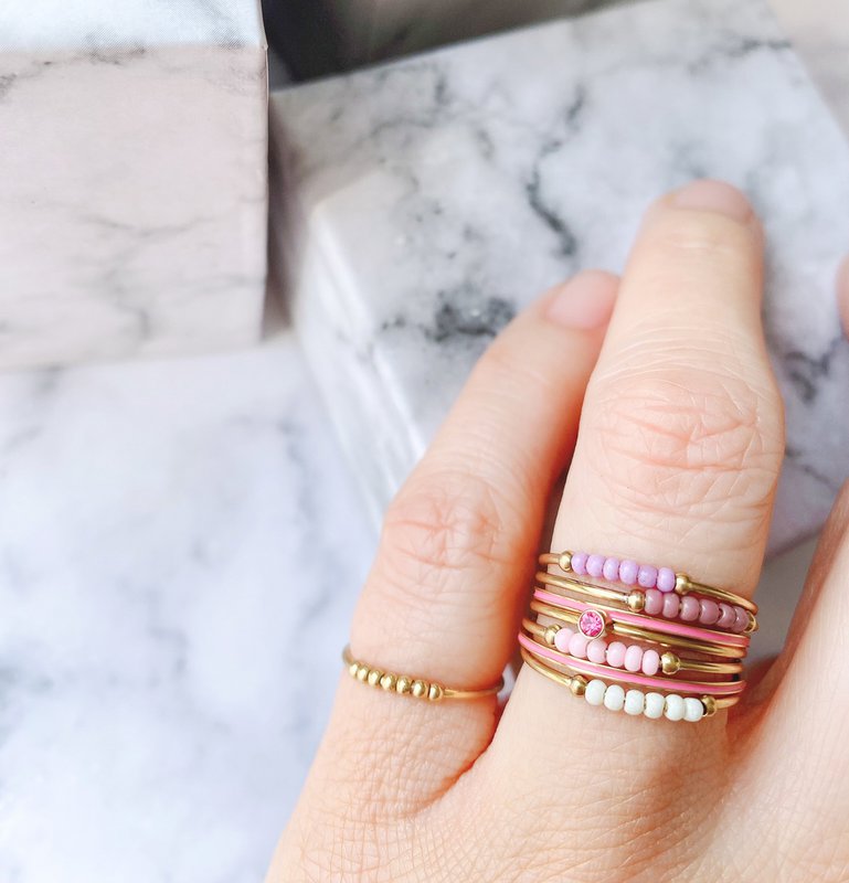 R0980 Angst Ring Palm Pink Perler Forgyldt