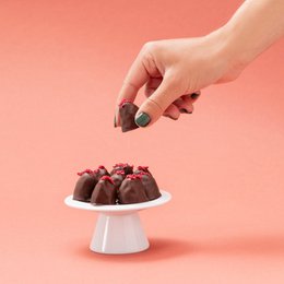 Økologiske Dattelpraliner: Hindbærcreme
