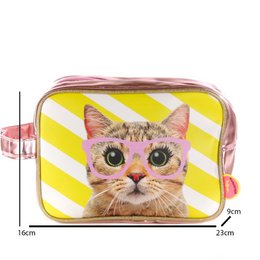 Toilettas Poes met roze bril