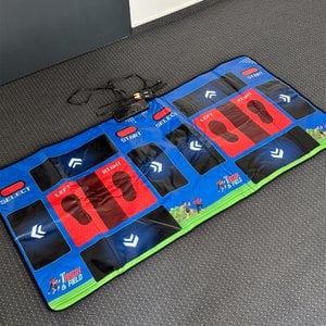 Mad Monkey - Retro Track and Field Matte für 2 Spieler inkl. 25x 8-Bit Spielen