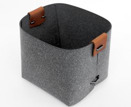 Recycled leather office tray