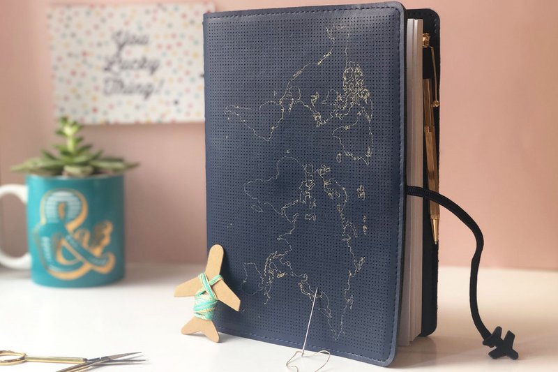 Cuaderno de Viaje Stitch Azul Marino