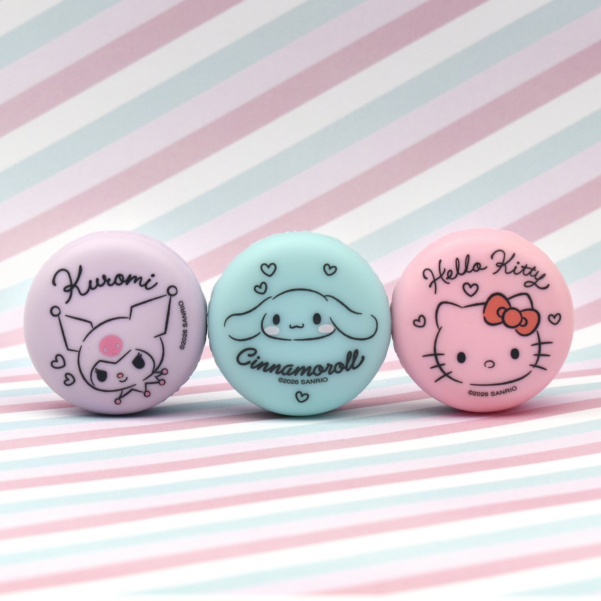 Cracker Box 3 Baumes à Lèvres Macaron Hello Kitty Friends 6g – Display 8