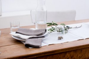 Table runner "ALANTA"