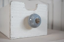 Grey furniture knob with natural rose design, 4 cm in size, suitable for drawers.