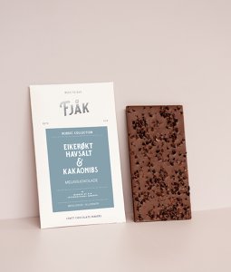 Oak Smoked Sea Salt & Cocoa Nibs (45% milk) BIO