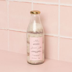 Lavender Love - Natural bath salt with essential oil, jojoba oil and Himalayan salt (1kg) - Recommended price €24.95