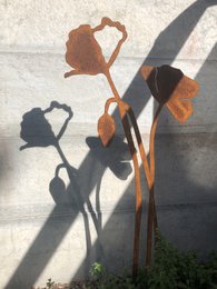 Valmue med blomsterknop | corten stål