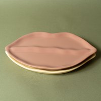 Sisi plate, Lips punch